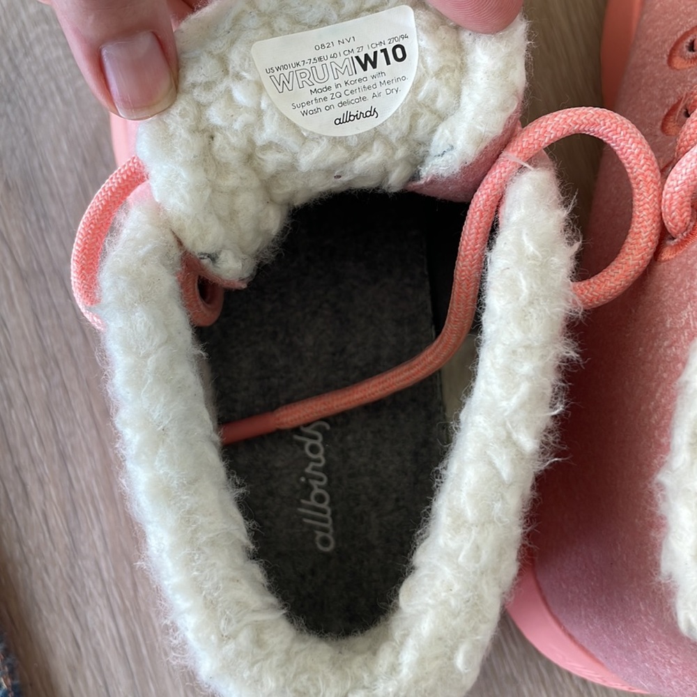 AllBirds Pink Wool Runner-up Mizzle Fluffs size 10 - Picture 6 of 7